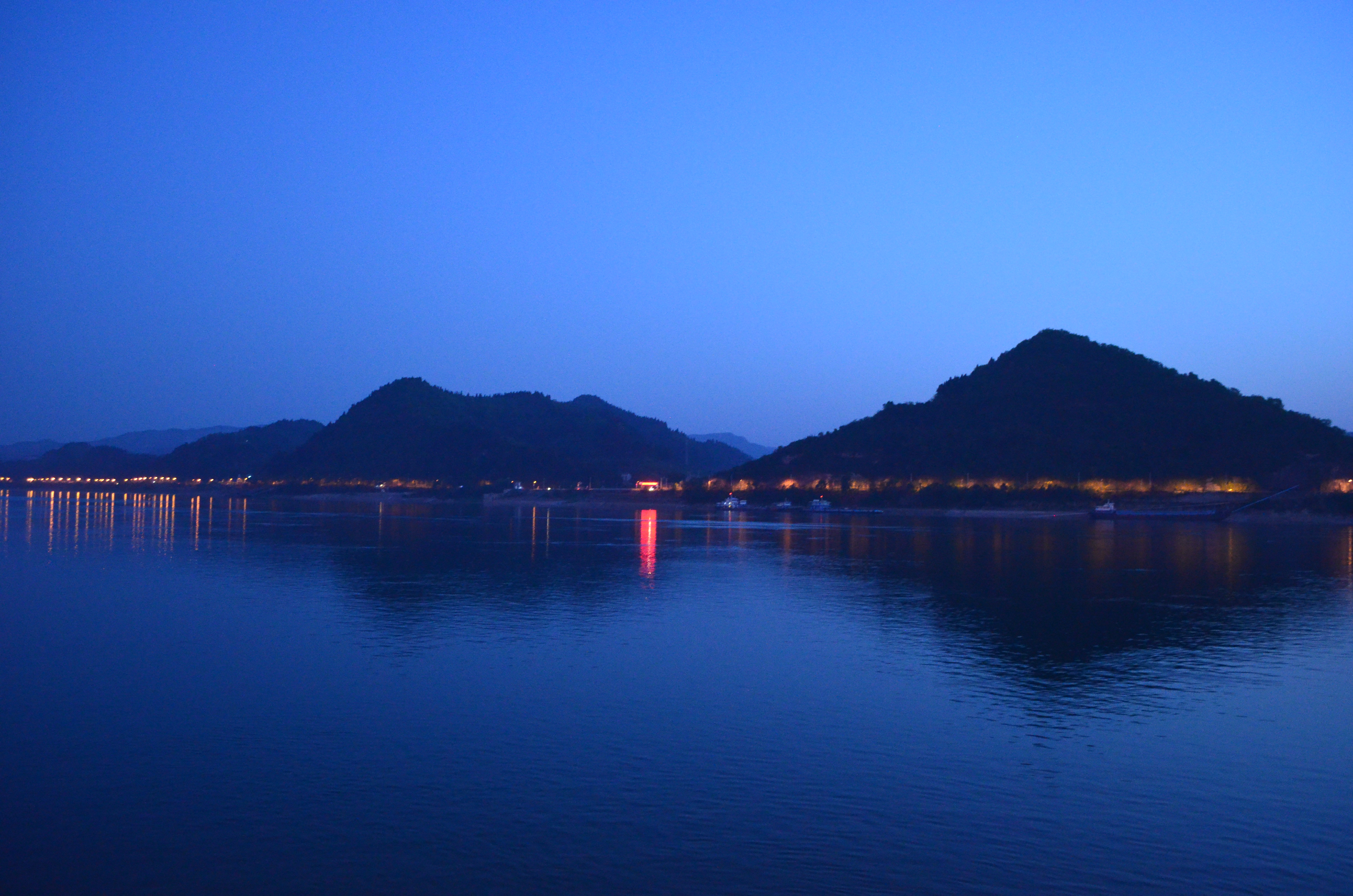 ./2018/03 - Viking China/18 - YiChang/DSC_10022.JPG